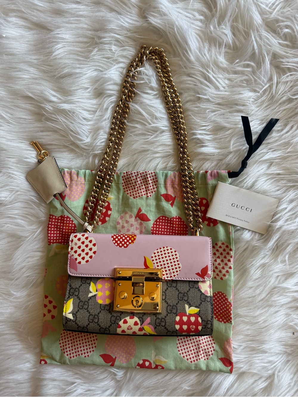 Gucci Pink & Brown GG Supreme Strawberry Print Chain Shoulder Bag